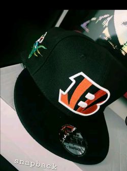 snap back hats