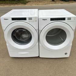 Whirlpool Washer And Gas Dryer 