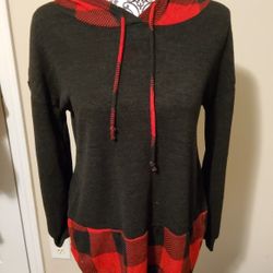 Perfectly Priscilla Black And Red Plaid Hoodie Size Small 