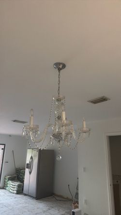 Ceiling light/ chandelier