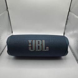 JBL Flip 7 Speakers
