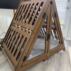 Wooden Dog House / Dog Crate