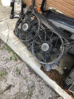 Radiators and fans off2006 chevy suburban