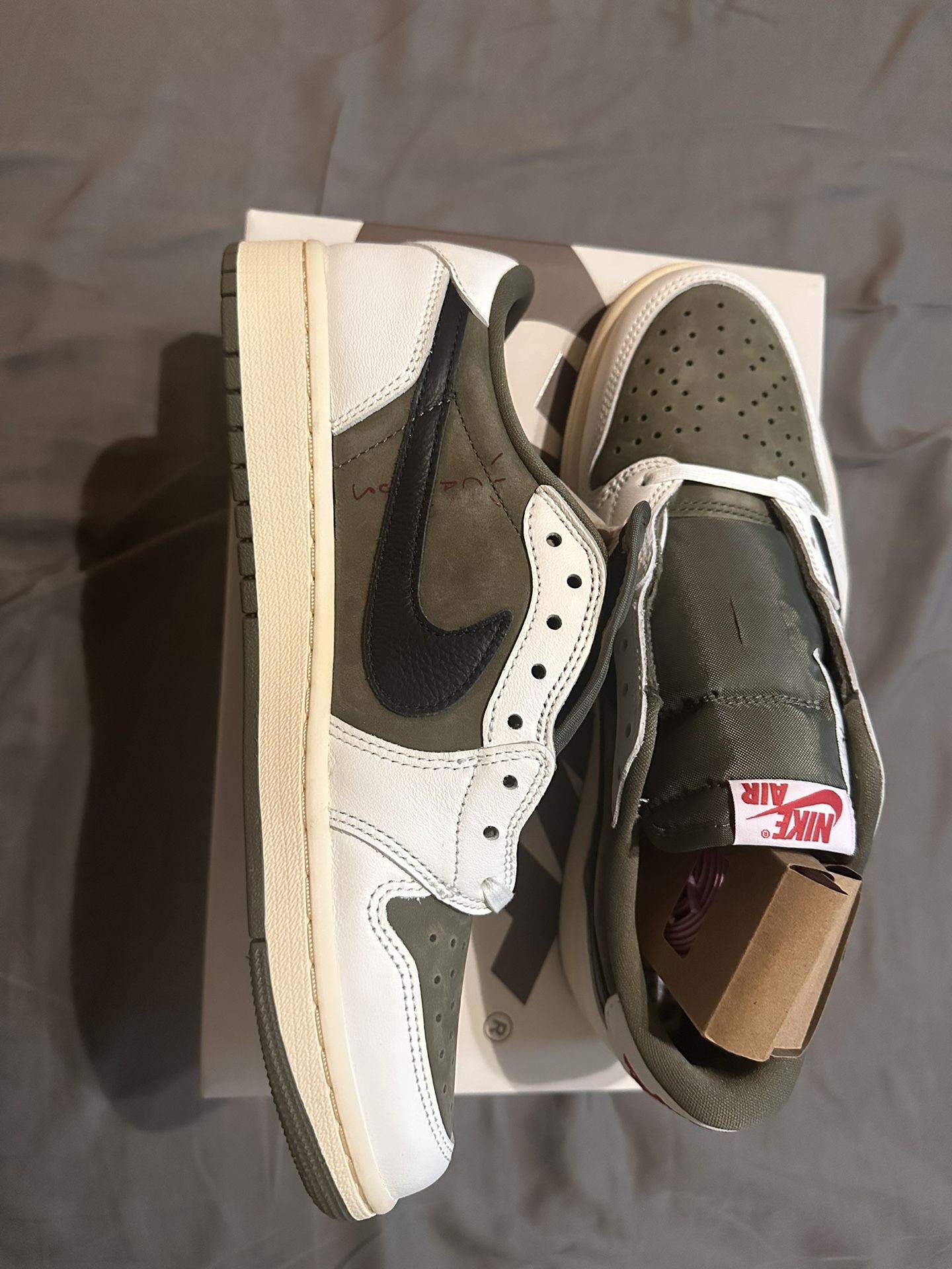 Travis Scott Air Jordan 1 Low Medium Olive Brand New
