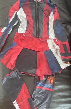 Disney’s Descendants Evie Halloween costume