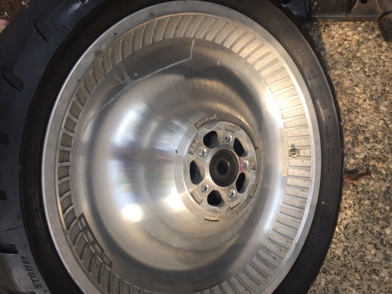 Softail deuce sale rear wheel