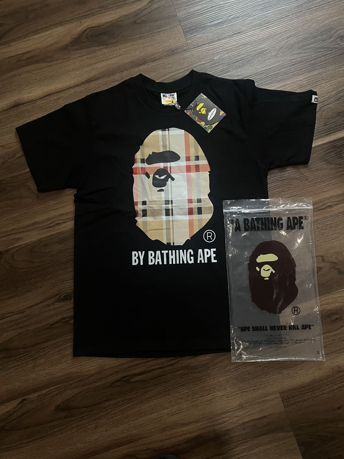 BRAND NEW BAPE SHIRT SIZE MEDIUM