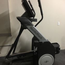 Nordic rack FreeStride Trainer Elliptical FS 7i