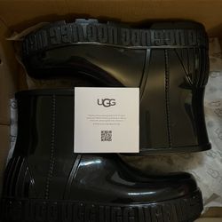 BLACK UGG RAIN BOOTS (W7) $40 (OBO)
