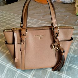 Michael Kors bag