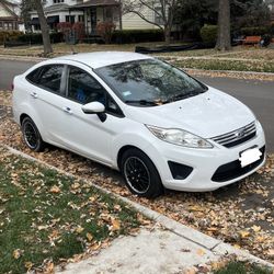 2013 ford fiesta Se