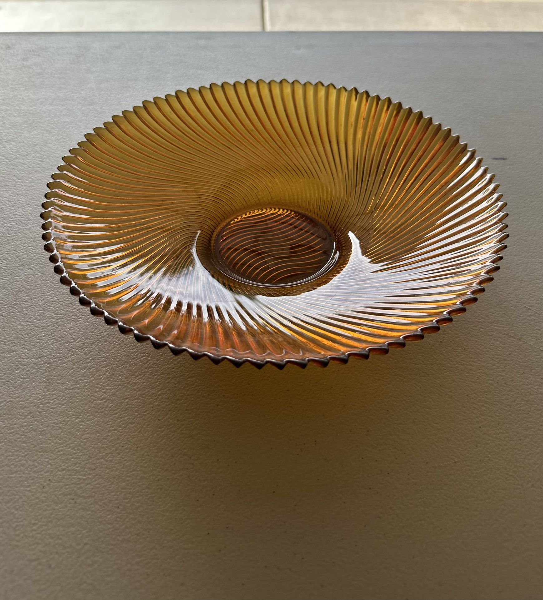 Vintage 1970’s Amber Swirl Bowl!!
