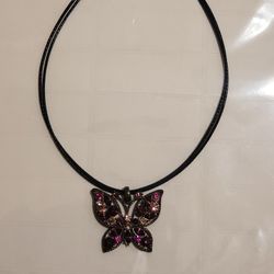 4 Kind Of Necklace ,  The Price Is For 1 Set Of 4