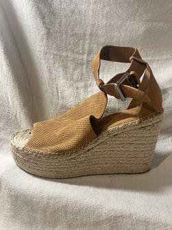 Marc Fisher Women’s Perforated Annie  Amel Leather Sandals Wedges Size 11 