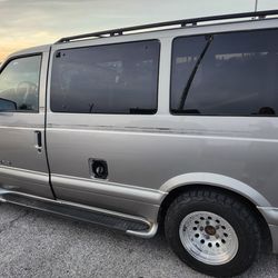 2002 GMC Safari