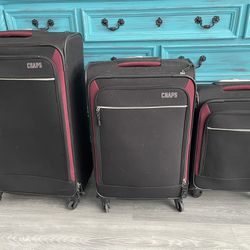 3 Piece Luggage Set. Perfect Working Order And Still In Great Condition. Selling As A Set. 