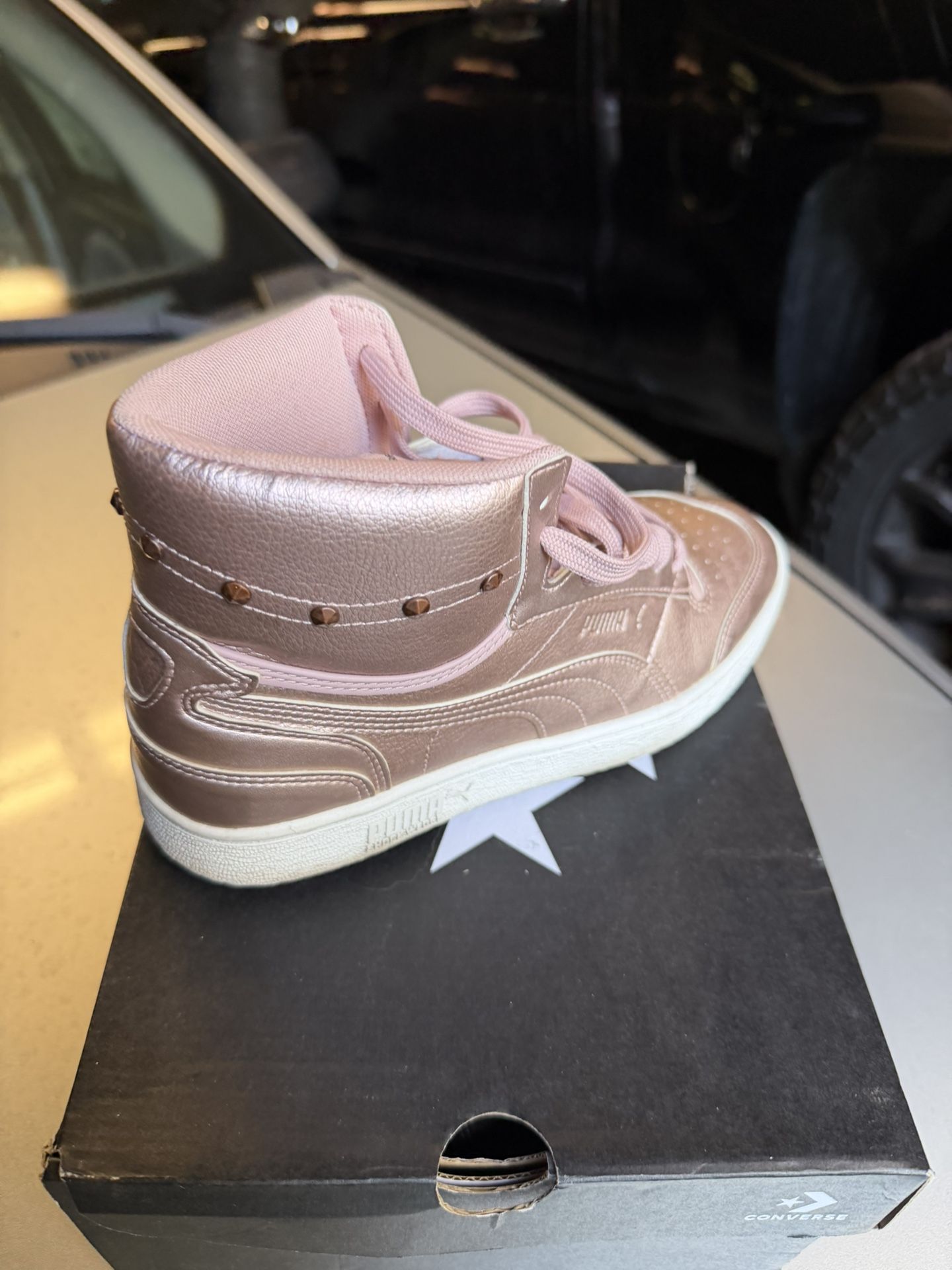 Like New Puma Shoes Size 8.5 Women’s