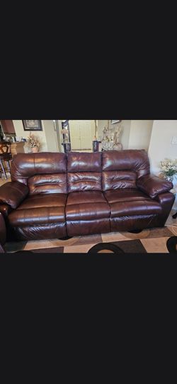 Couch set