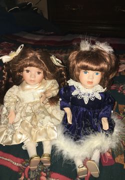 2 beautiful dandee collection wind up dolls