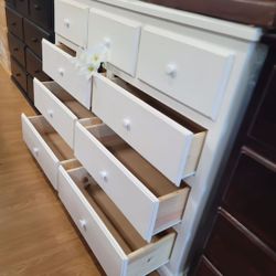 Pinewood Dresser New $479