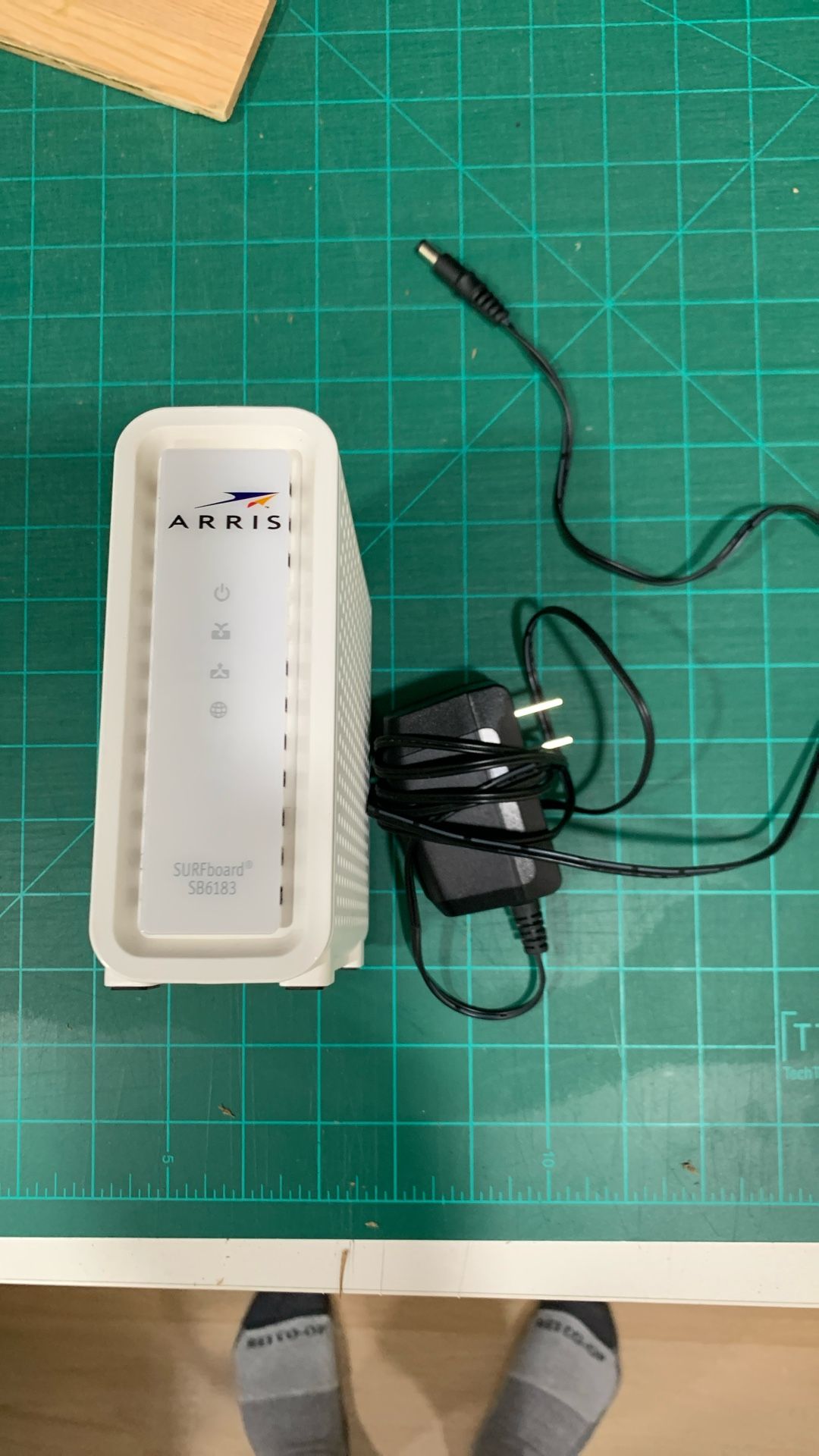 Arris Surfboard SB6183 Cable Modem