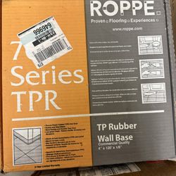 Roppe Series 700 4" x 120 Ft Commercial TPR 1/8" Black Vinyl Base	 	