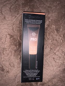 BH studio pro concealer