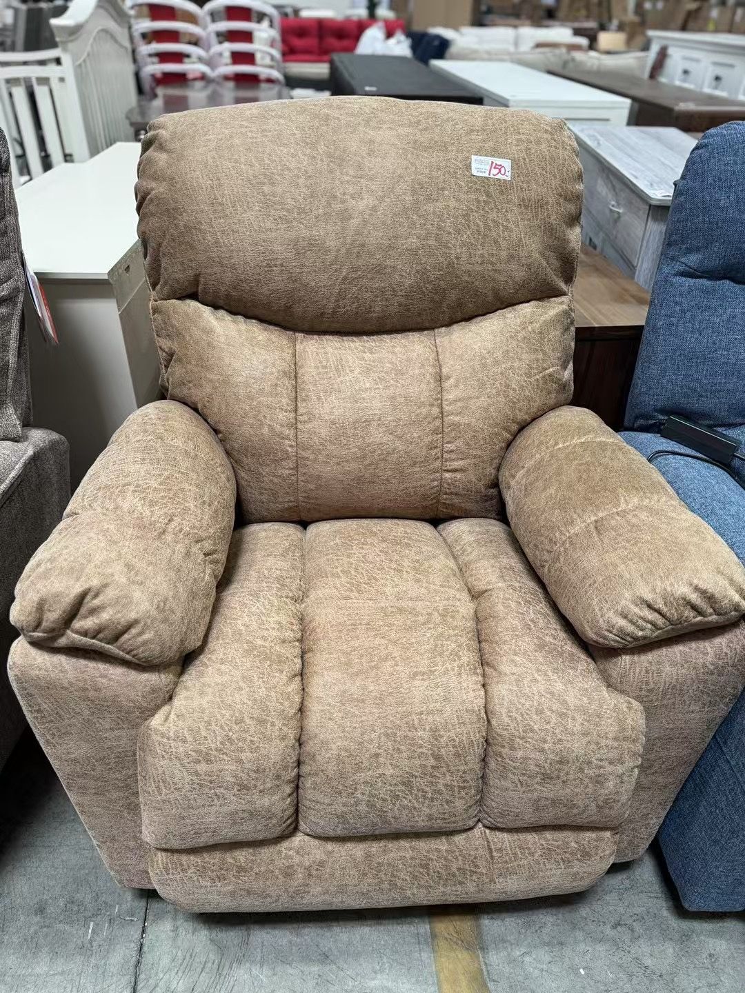 Motion recliner，$150