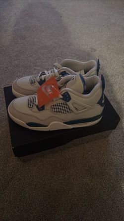 Jordan 4 military blue size 7