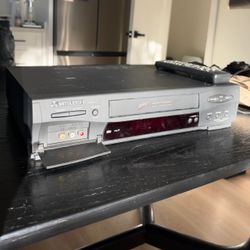 Mitsubishi HS-U446 VHS VCR — Hi-Fi Stereo, Working, With Remote