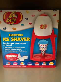 Electric snow cone ice shaver
