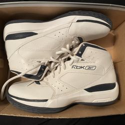 Vintage Reebok Basketball Shoes Size 3.5y