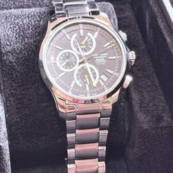 Reef Tiger Stainless Steel Watch With Sapphire Crystal 41mm.