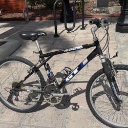 GT Palomar Mountain Bike Bicycle 26 Inch 21 Speed Medium Frame Suspension 