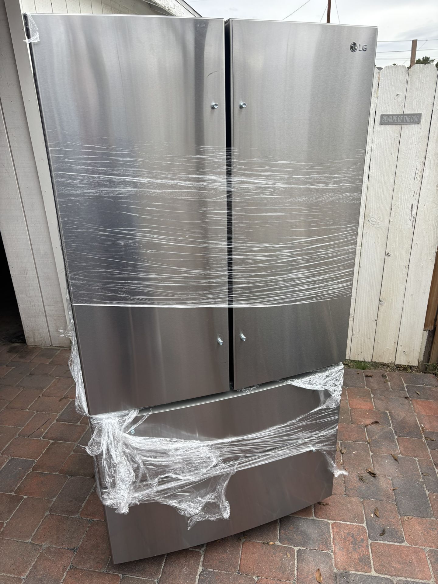 LG 23 cu. ft. French Door Counter-Depth Refrigerator 