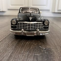 1/18  Scale 1947 CADILLAC SERIES 62  BLACK BY ANSON  