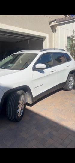 2017Jeep Cherokee