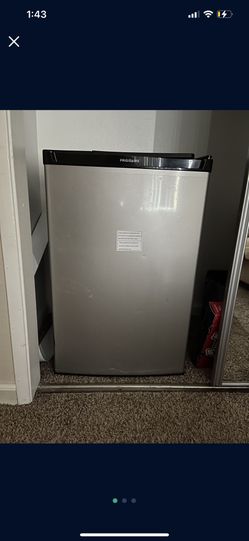 Refrigerator 4.5 Cu Ft