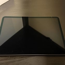 iPad 11in 3rd Gen ( used ) 