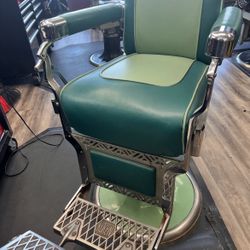 Old school(  Koken)Barber Chair