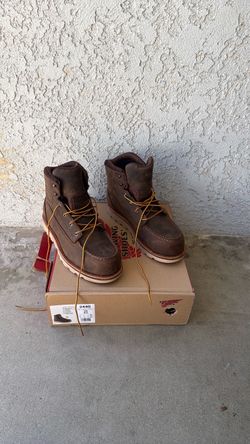 Red Wing Men’s Boots Size 10 Safety Toe