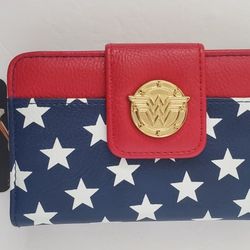 DC Comics Wonder Woman Zip Around Wallet