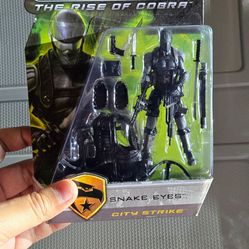 G.i.joe The Rise Of Cobra City Strike Snake Eyes By Hasbro.