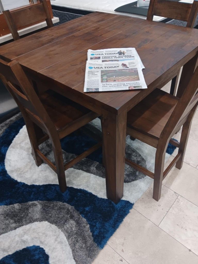 *Weekly Feature!!!*---Counter-Height Brantley Dining Table Sets W/4 Chairs---Delivery And Financing Available🤠