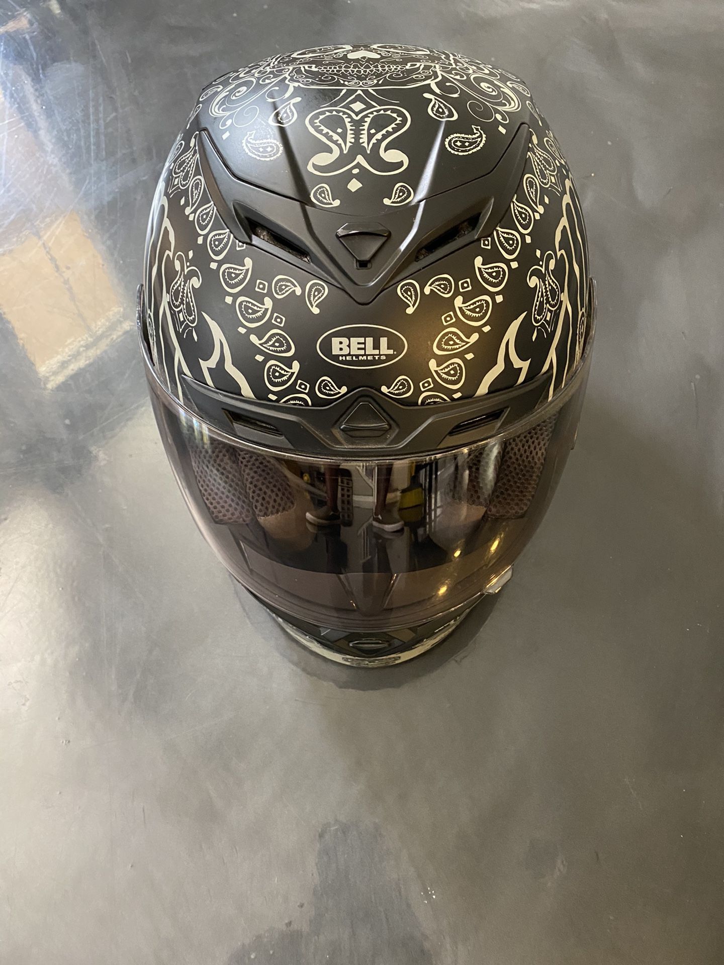 Bell motorcycle helmet with transition visor. Helmet/ Motorcycle