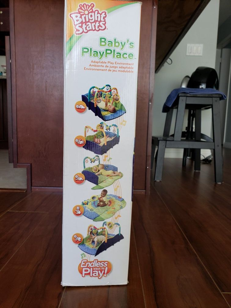 Baby activity gym
