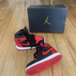 Air Jordan 1 High OG , Size 6 Kids