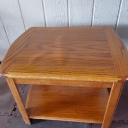 WOOD TABLE HEAVY DUTY