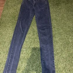 Women Levis Jeans