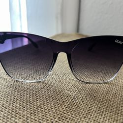 QUAY Sunglasses 